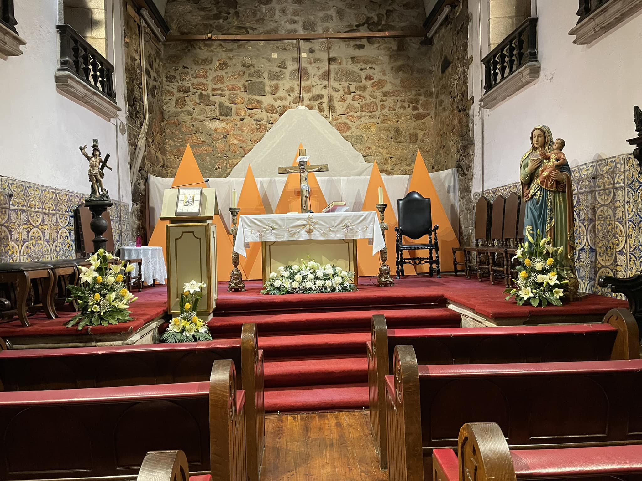 Interior Igreja Almacave 