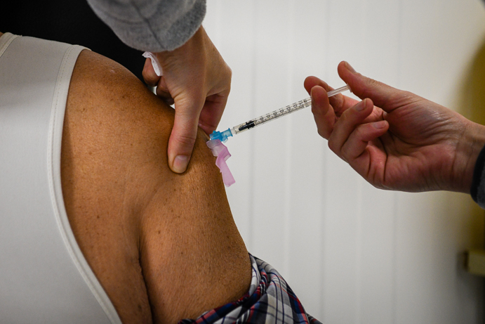 Vacinação dos profissionais de saúde no hospital Tondela Viseu 