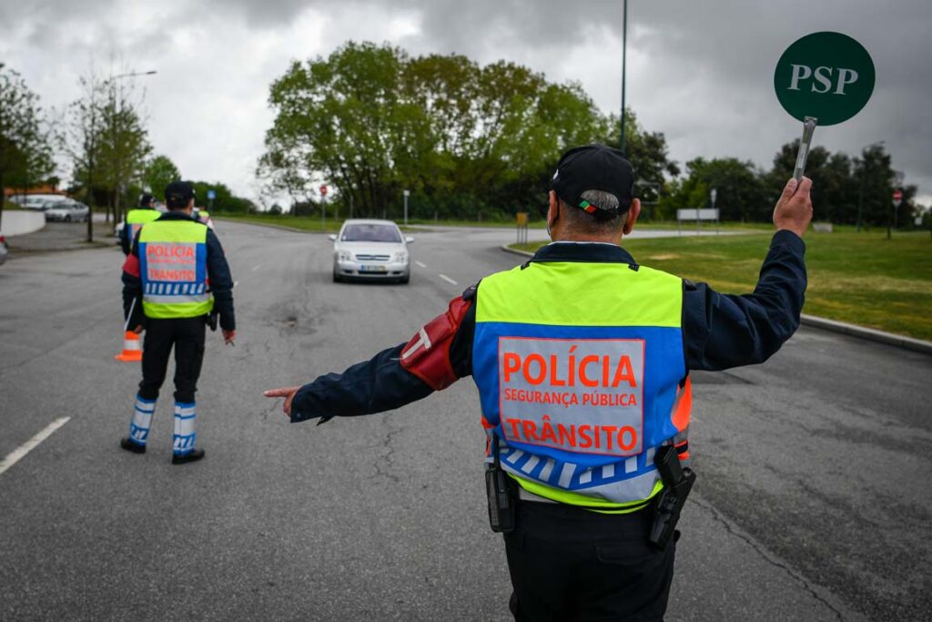  Detido jovem de 20 anos por agredir e injuriar polícia