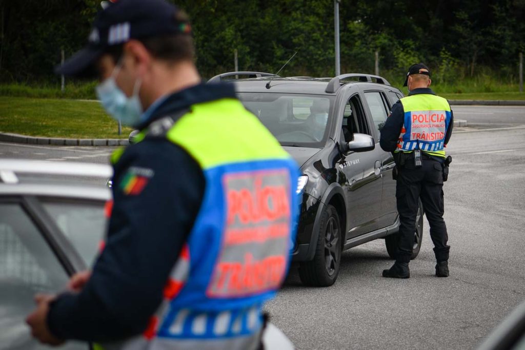  Em dois dias, cinco homens foram detidos por conduzirem sob o efeito de álcool