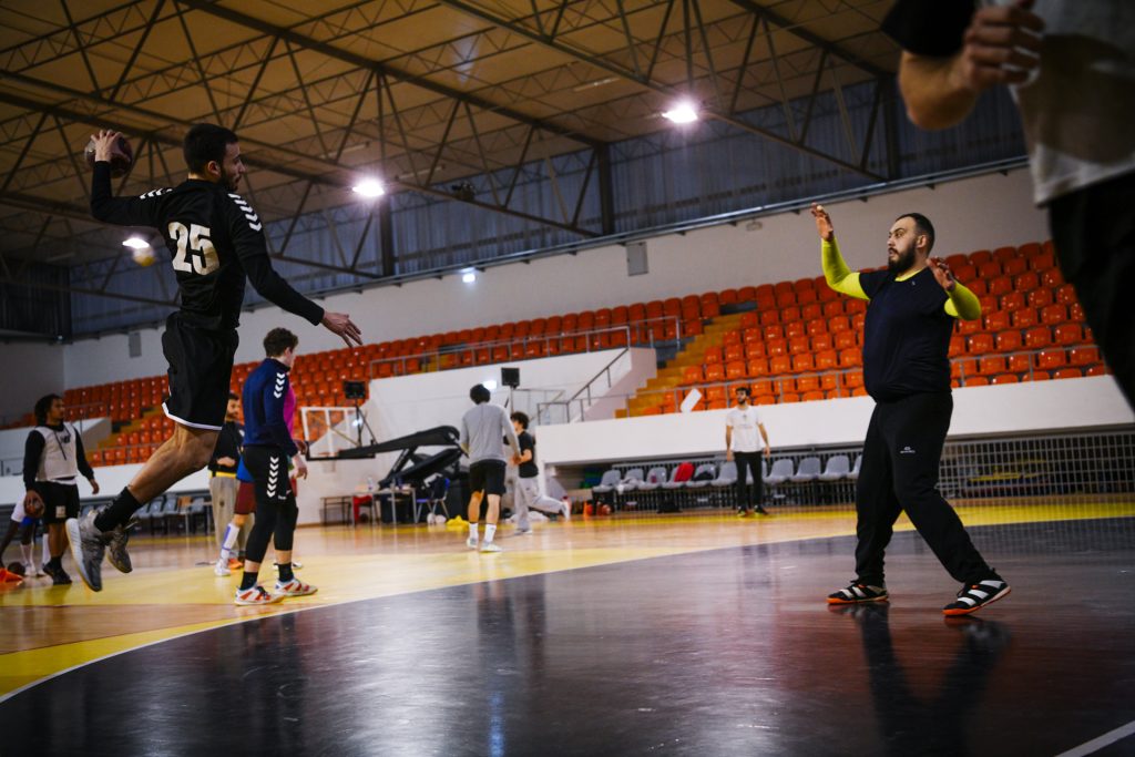  Académico: A Primeira Divisão de andebol está à distância de um empate