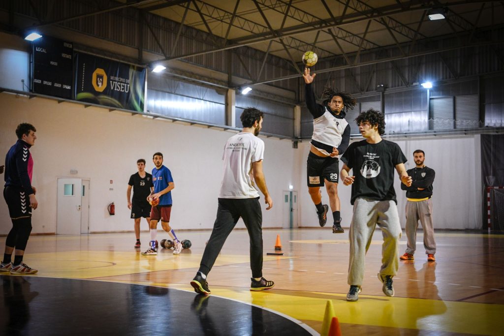  Andebol/Académico: Plantel sofre "revolução" para lutar entre os maiores da modalidade