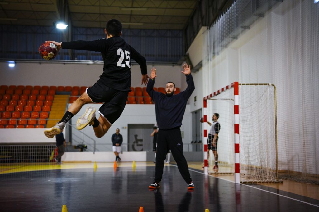  Andebol: Académico prepara-se para jogo fundamental na subida de divisão