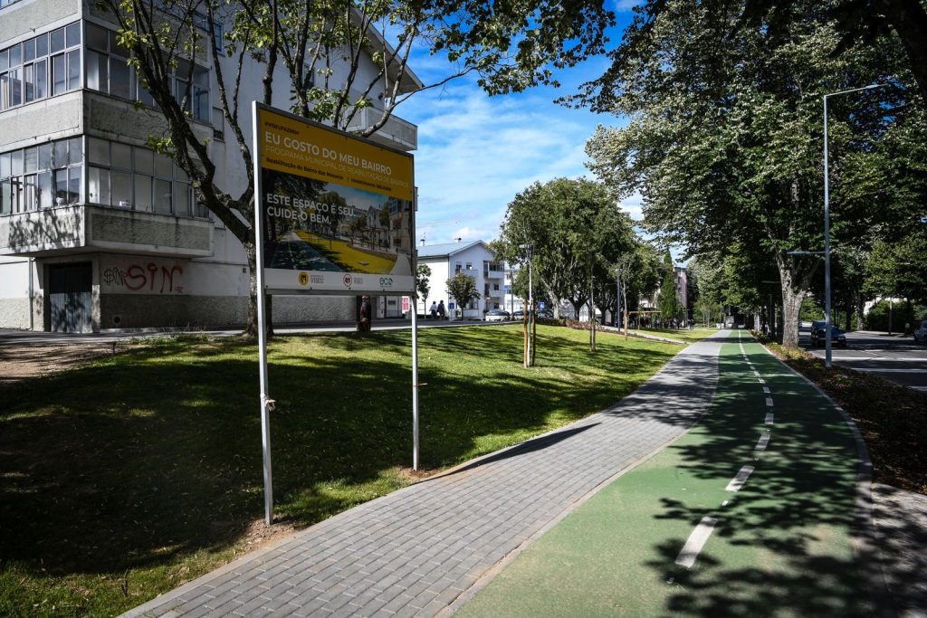  Obras no Bairro das Mesuras, em Viseu, inauguradas quatro anos depois de terem arrancado