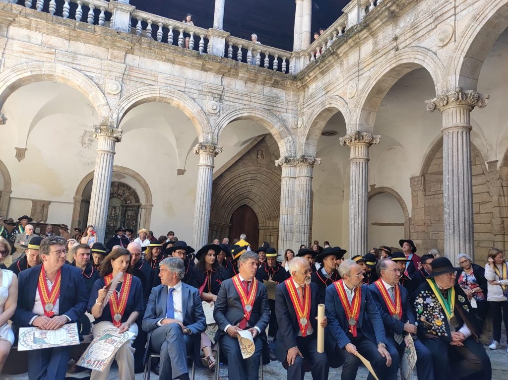  Confraria Grão Vasco entroniza confrades no XI Capítulo da Confraria de Saberes e Sabores da Beira