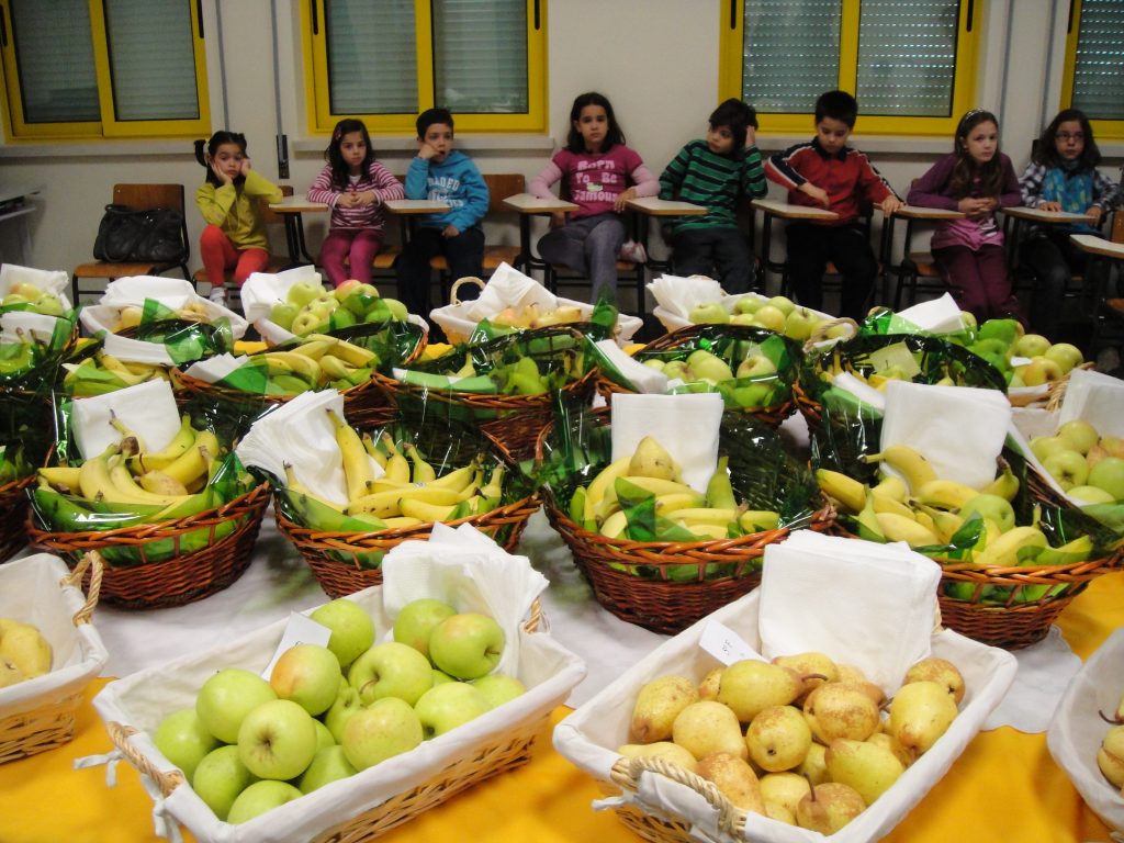  Crianças de Viseu estão a comer mais fruta na escola, conclui estudo