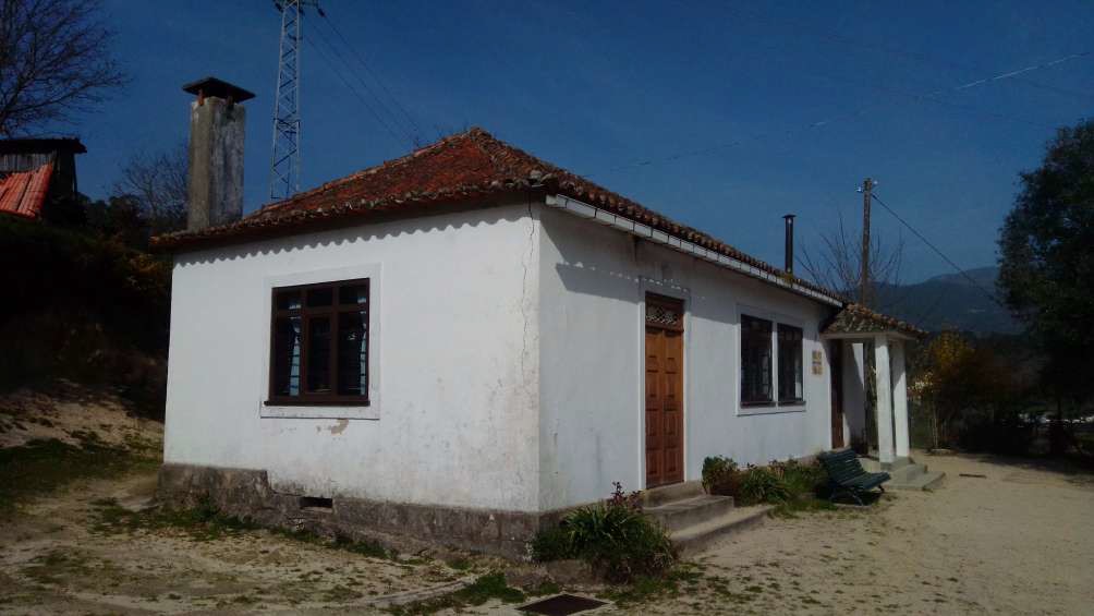  Reabilitação de jardim de infância e escola de Oliveira de Sul comparticipada