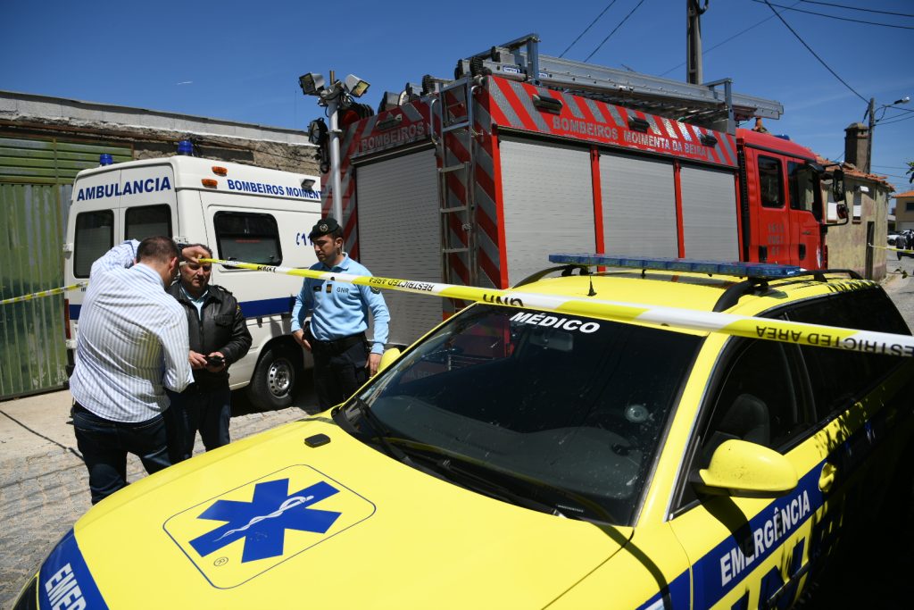  Morreu menina que caiu num poço em Moimenta da Beira