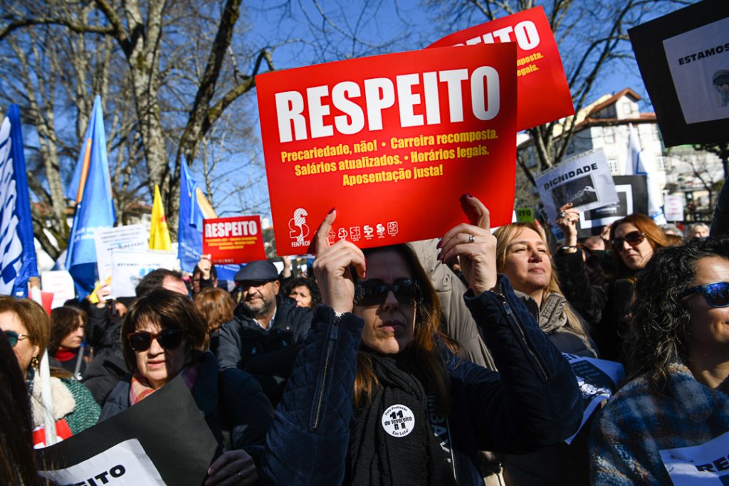  Greve dos professores: Adesão ronda os 90 por cento em Viseu