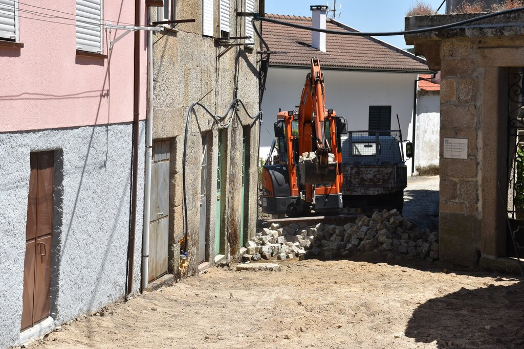  Obras no centro histórico de Moimenta da Beira para resolver antigos problemas, diz autarquia