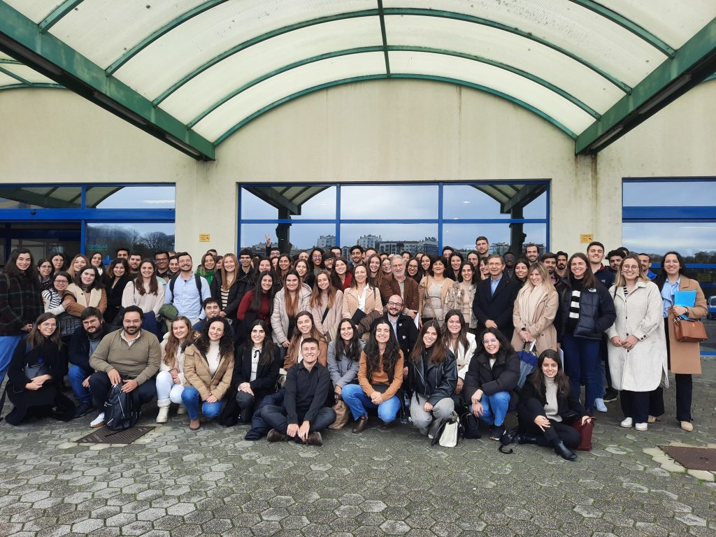  Mais de 100 médicos internos reforçam unidade local de saúde de Viseu