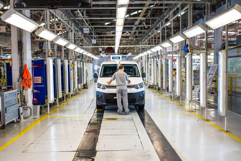  Sindicato e trabalhadores do setor automóvel reúnem em Mangualde - Jornal do Centro