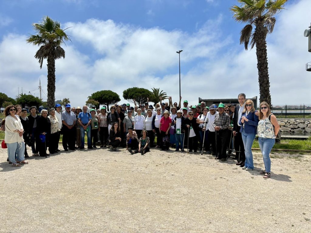  Cerca de 800 idosos de Mangualde vão ao distrito de Aveiro