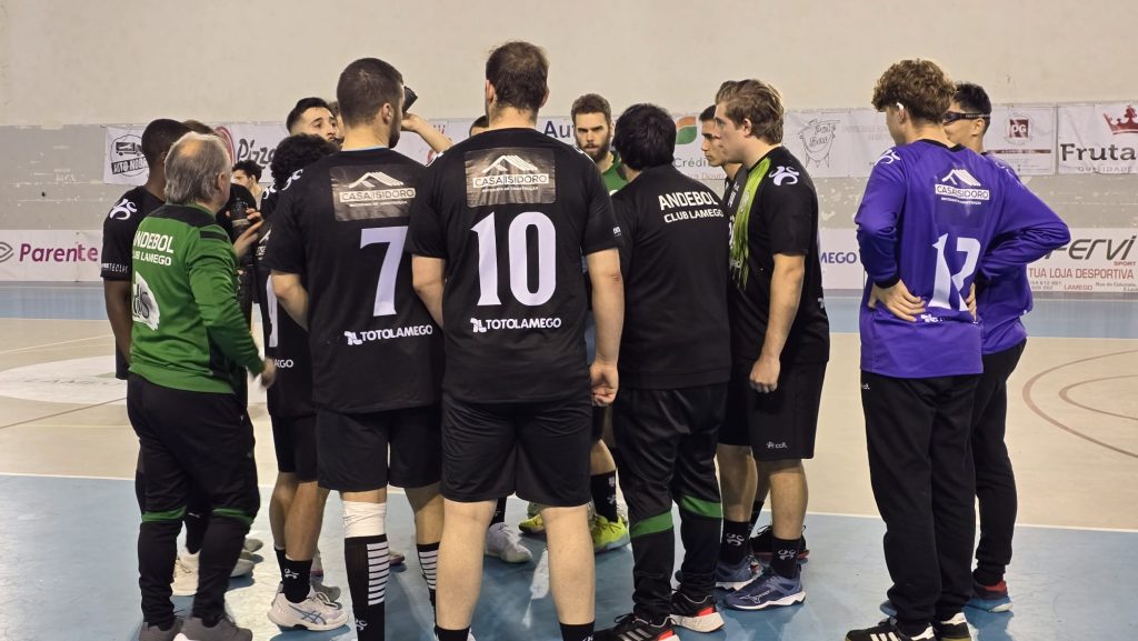  Andebol Club de Lamego vence e sobe ao terceiro lugar