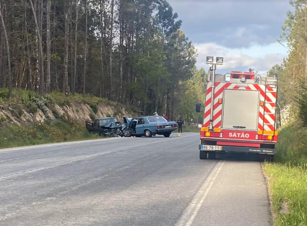  Um morto e um ferido grave em colisão no Avelal (Sátão)