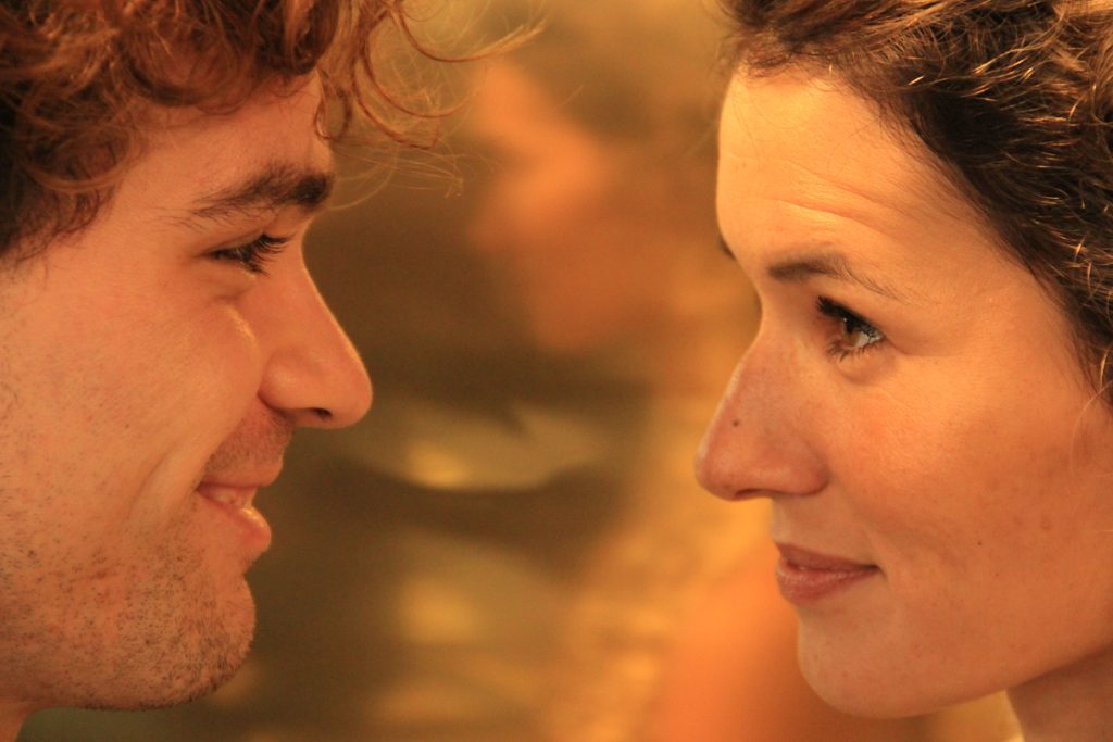  Adaptação de “Romeu e Julieta” em estreia no FINTA pela Companhia Teatro da Terra