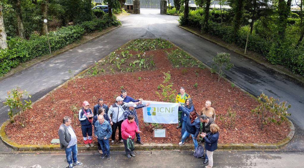  Utentes da APCV reabilitam jardim em quinta de Viseu