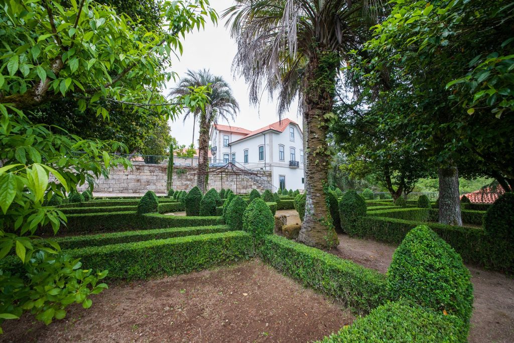  O ato de errar e a natureza em exposição na Quinta da Cruz em Viseu