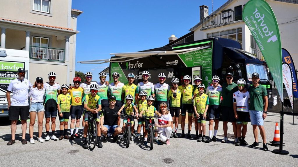  Ciclismo: Tavfer dedica dia de descanso da Volta aos mais novos