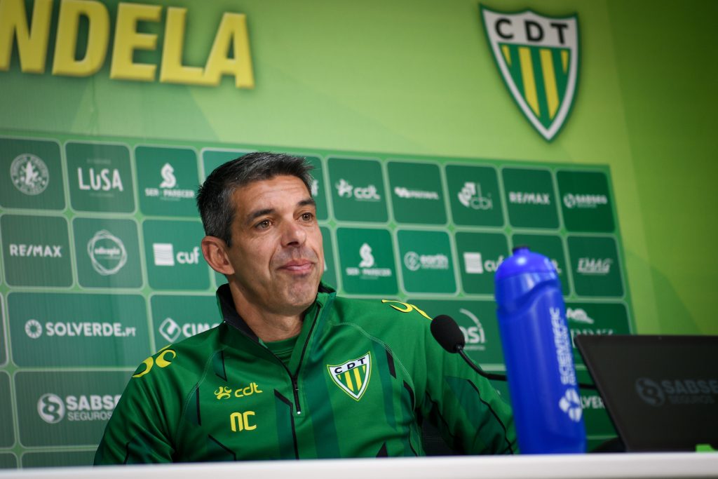  Vêm aí três finais para o Tondela. Treinador acredita na manutenção