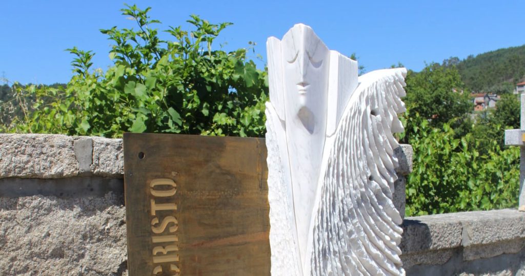  Escultura homenageia antigo bispo de Viseu na sua terra natal