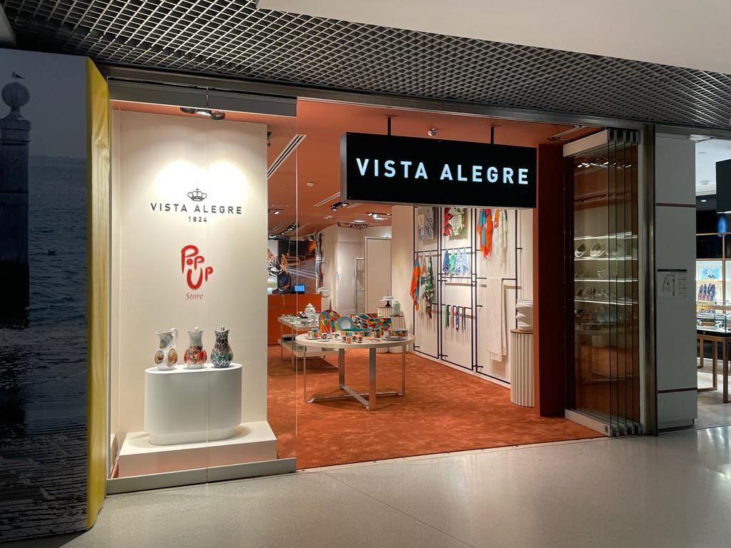  Vista Alegre abre loja no Aeroporto de Lisboa