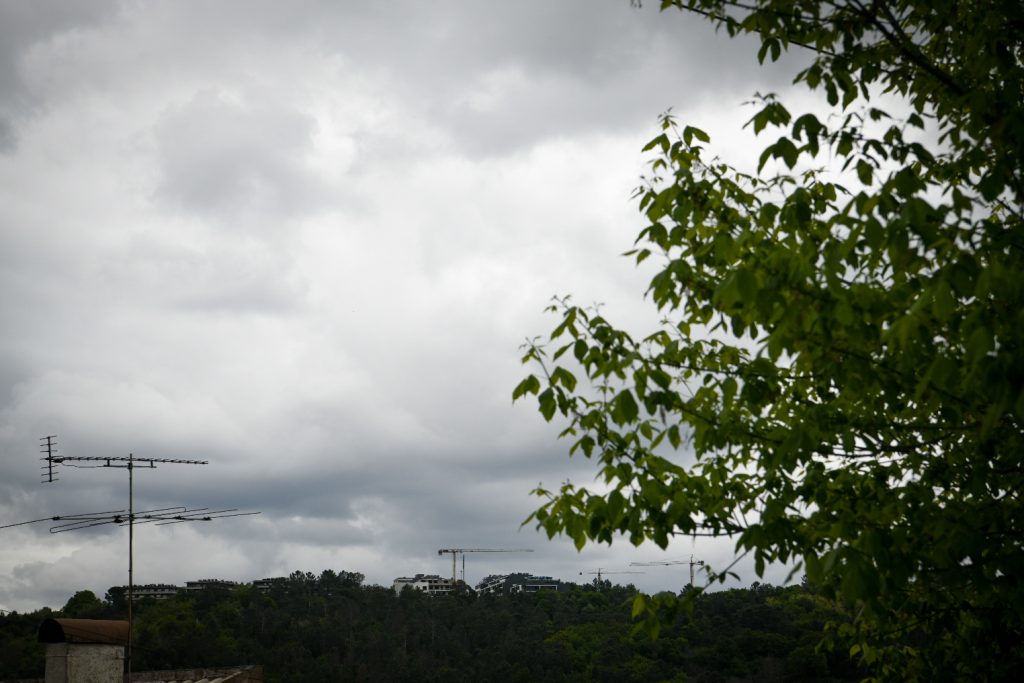  Mês de outubro na região vai ser "menos chuvoso que o habitual", dizem meteorologistas