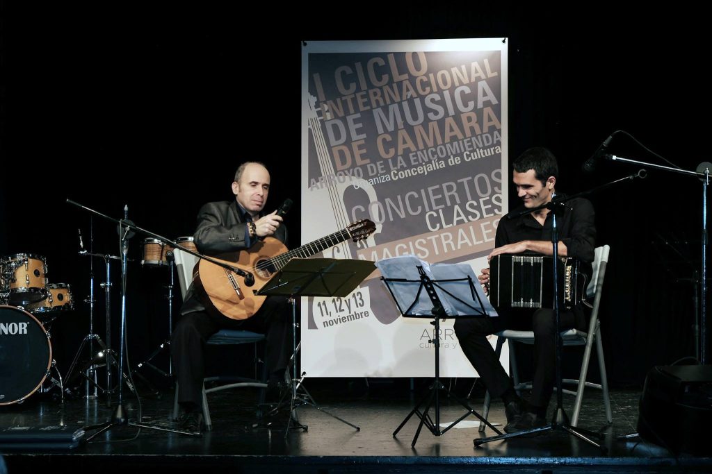  Música latina esta noite em Viseu