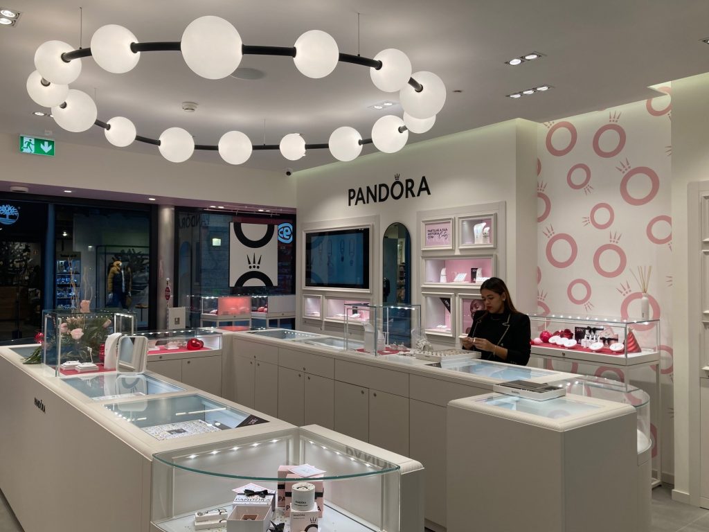  Pandora abre loja no Forum Viseu