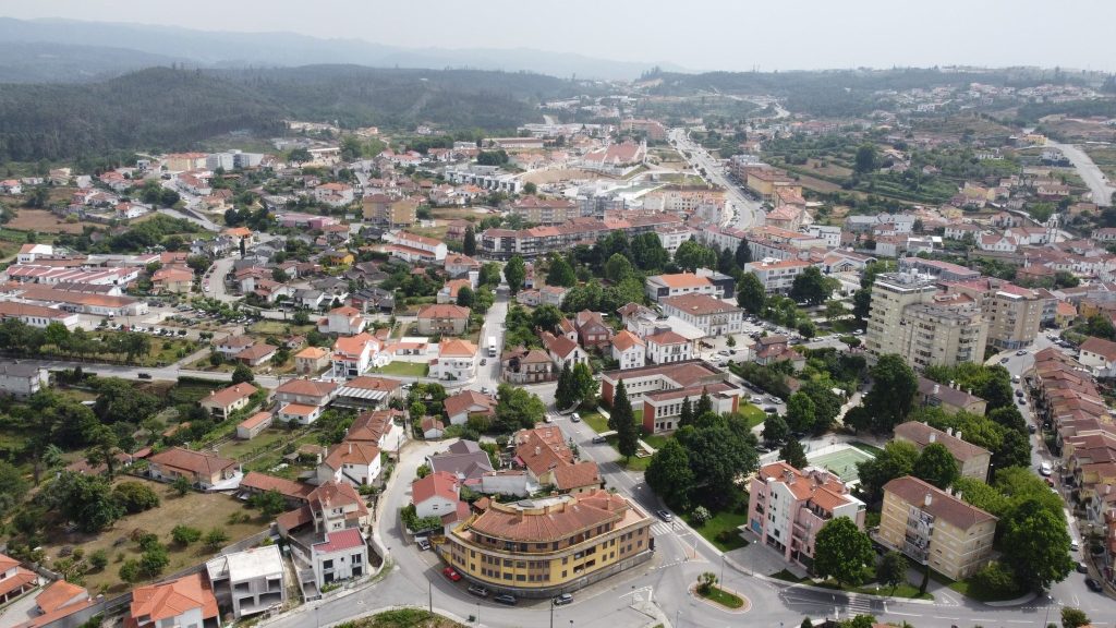  Exposição e visita à necrópole da Pedra de Água, em Oliveira de Frades, para assinalar Dia Internacional dos Monumentos