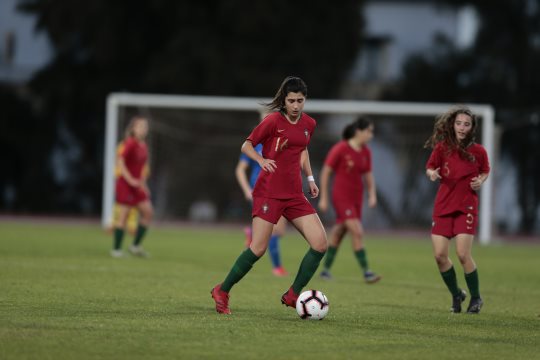  Futebol feminino: jogadora do Viseu 2001 orgulhosa por ter representado Portugal