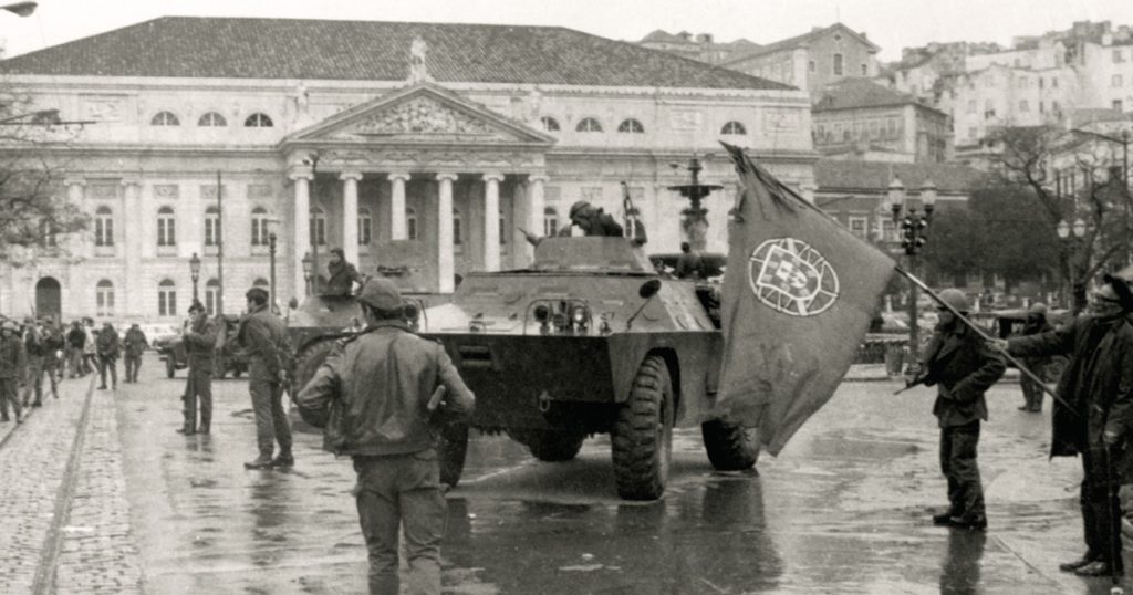  A história de um teatro nacional durante a ditadura na Casa da Ribeira