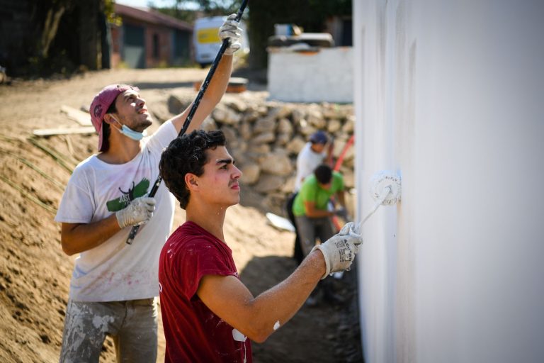 jovens voluntários just a change