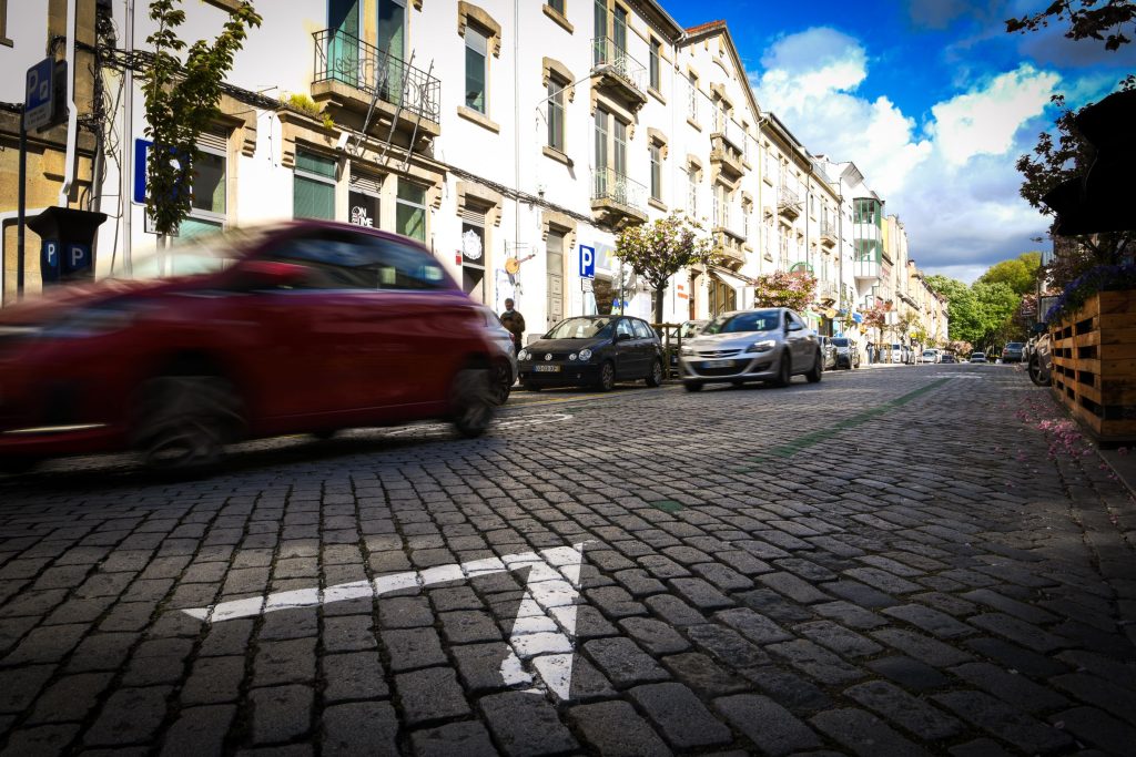  Avenida Alberto Sampaio com mais zonas para peões deixa dúvidas nos socialistas