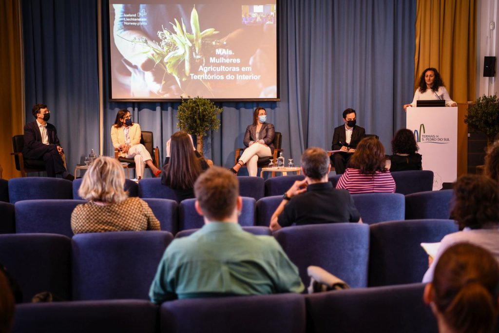  Um debate pelas Mulheres Agricultoras de Territórios do Interior