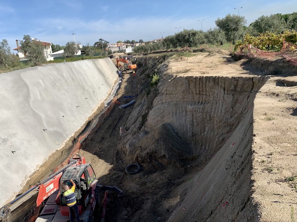  Câmara de Nelas aprova moção sobre as obras na Linha da Beira Alta