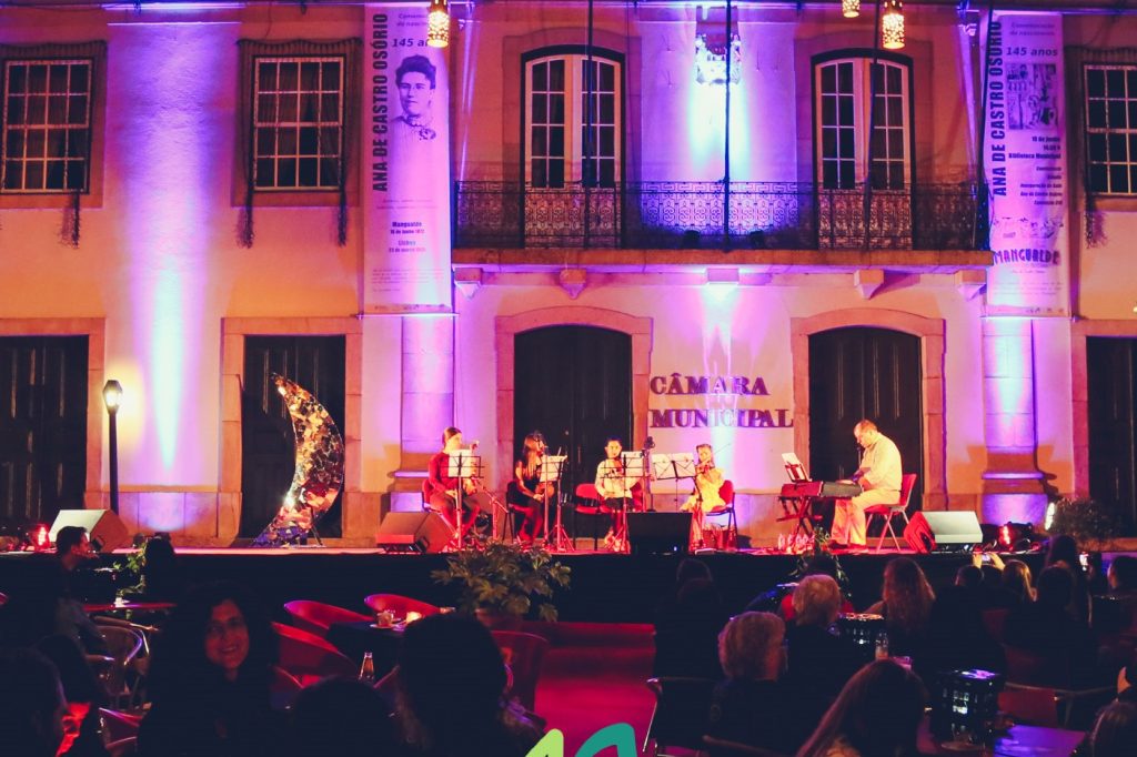  Centro de Mangualde enche-se de música, literatura e teatro durante o ''Quarto Crescente''