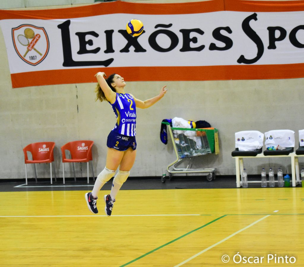  Voleibol: Viseense Bárbara Gomes integra Selecção Nacional de Seniores Femininos