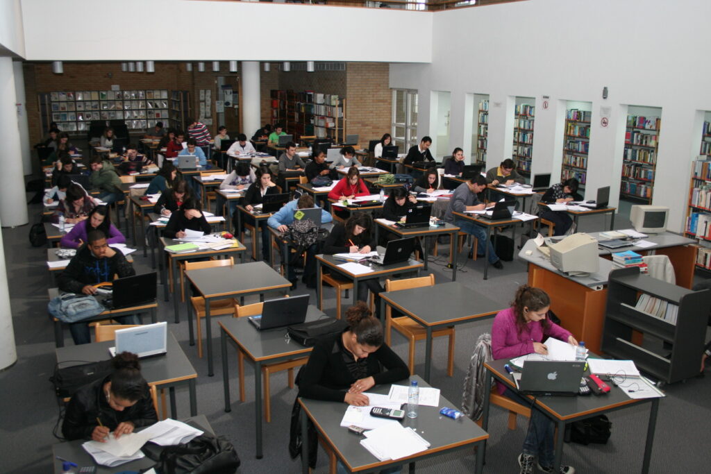  Penalva do Castelo apoia estudantes do ensino superior com bolsas de 1 200 euros