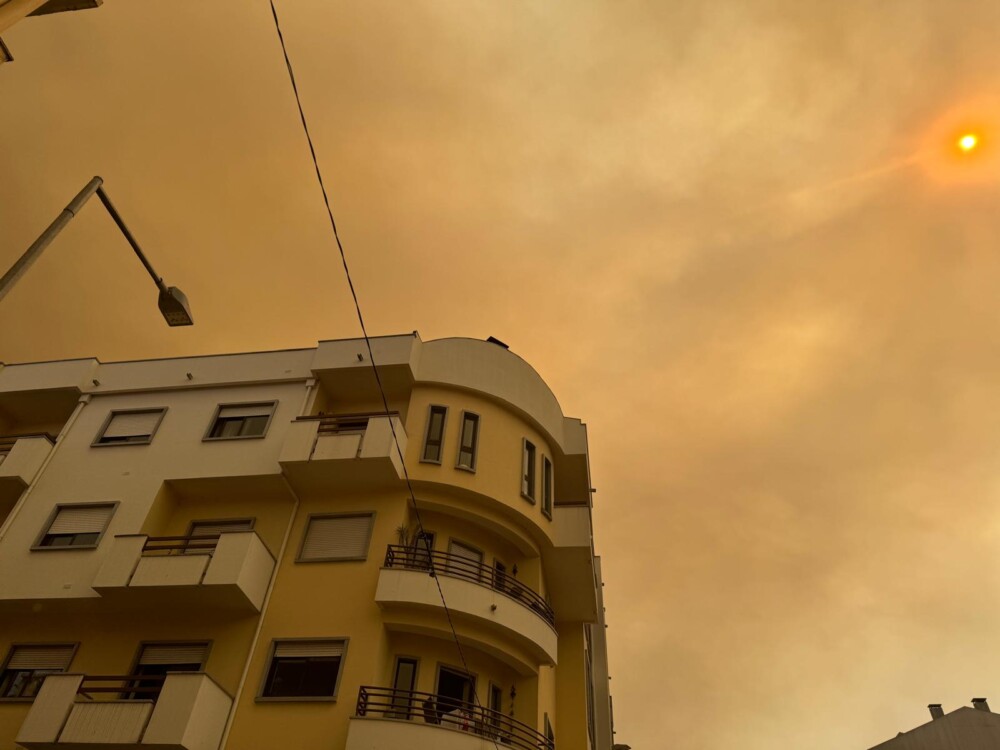  Incêndios: Fumo espalha-se por quilómetros de distância. DGS emite recomendações sobre o que fazer