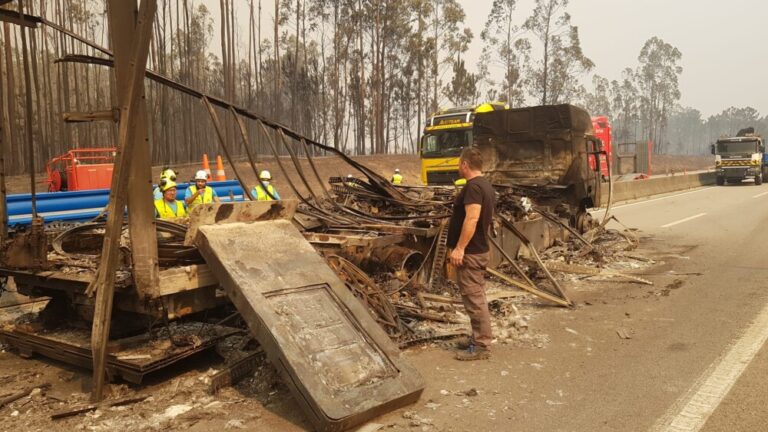 camião A25 fogo