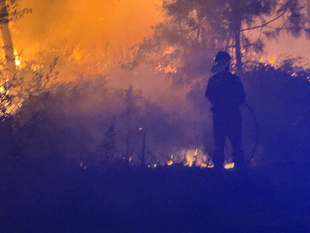  Mais 120 bombeiros e 40 viaturas de Espanha reforçam combate às chamas em S. Pedro do Sul