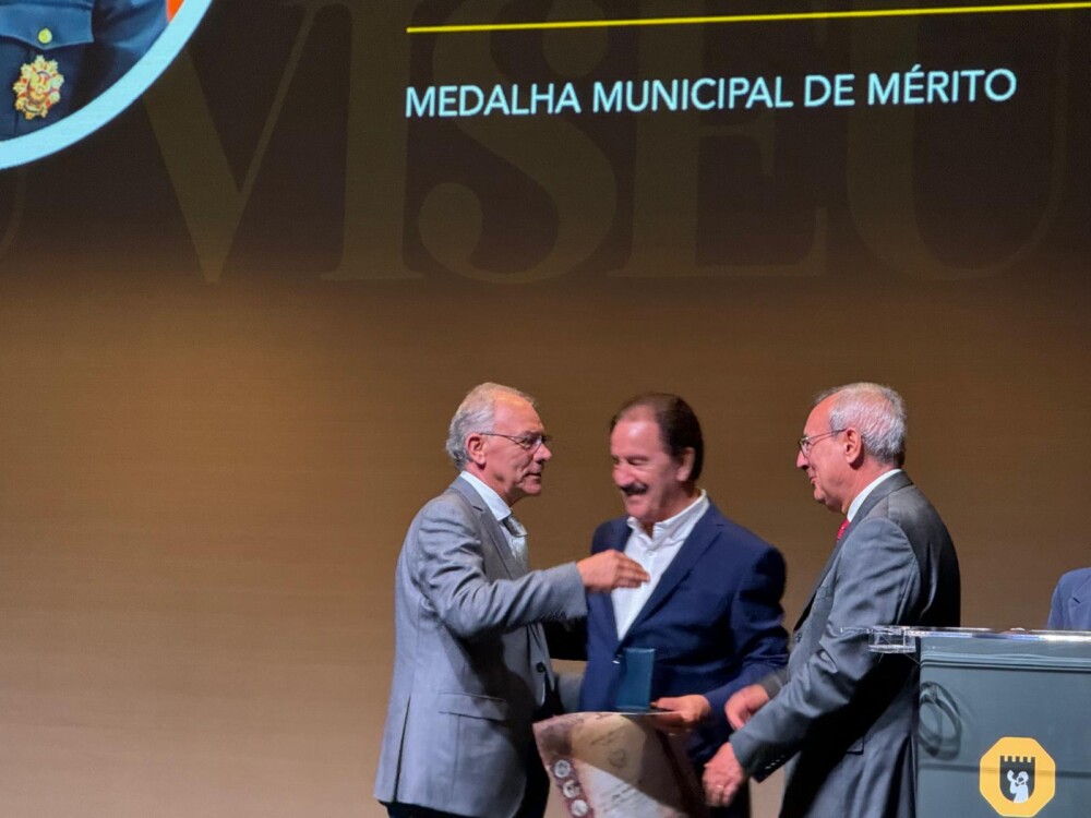  Entregues medalhas de mérito municipal a quem contribui para a afirmação de Viseu