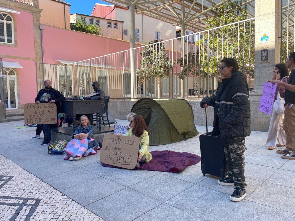  Protesto em Viseu exige ação imediata para combater crise na habitação