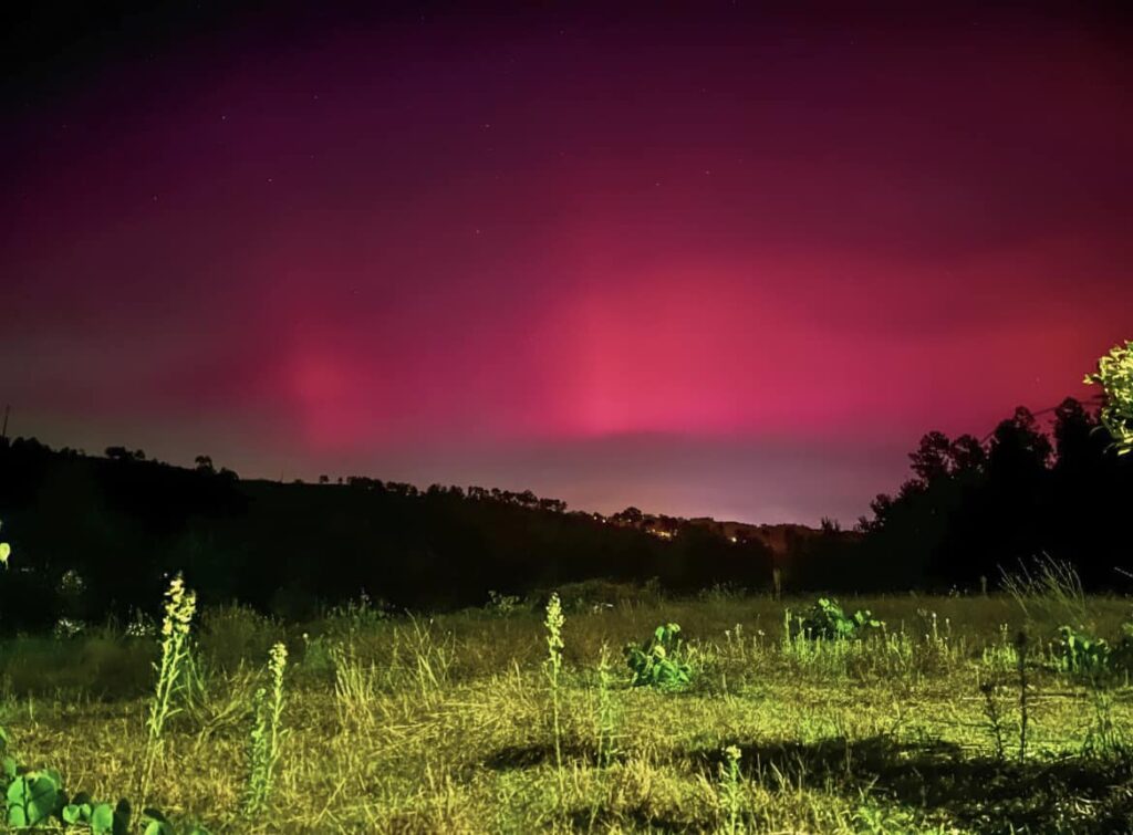  Aurora boreal vista na região de Viseu. Fenómeno registado nas redes sociais