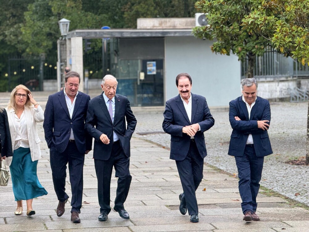  Marcelo Rebelo de Sousa deu aula na Alves Martins e diz que está com a matéria em dia