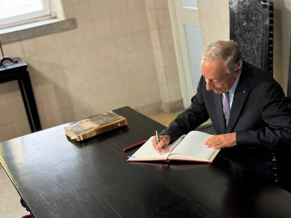  Marcelo Rebelo de Sousa deu aula na Alves Martins e diz que está com a matéria em dia