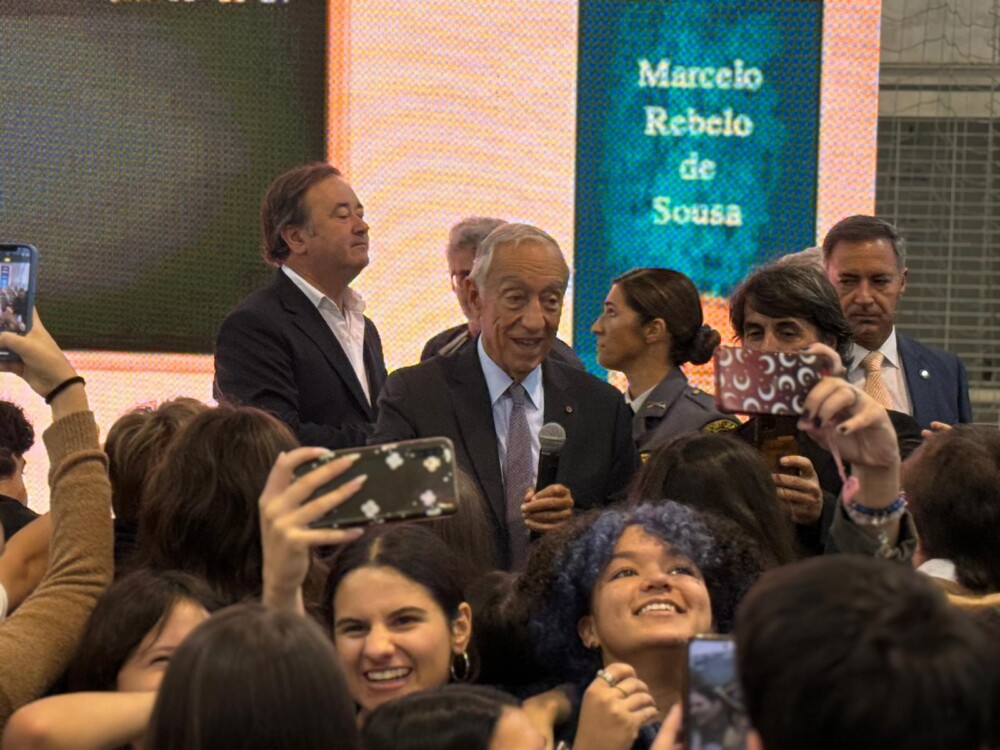  Marcelo Rebelo de Sousa deu aula na Alves Martins e diz que está com a matéria em dia