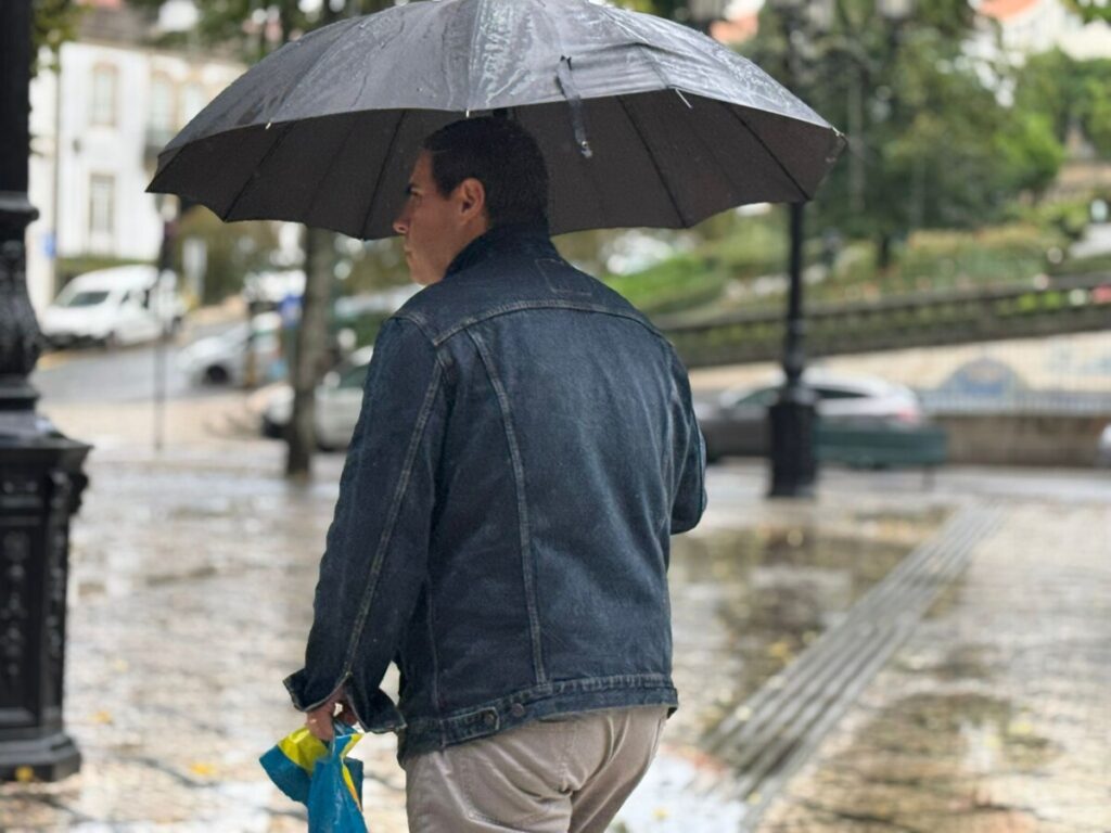  Depois da tempestade... chuva dá tréguas, mas há novo aviso amarelo na sexta-feira