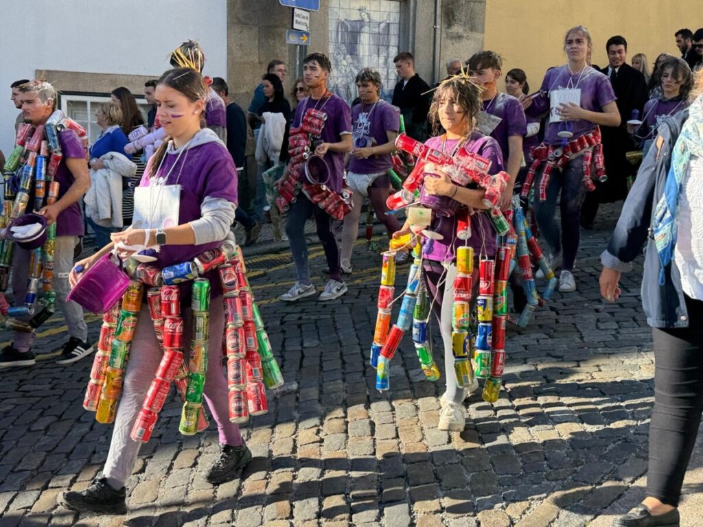  Uma Latada em Viseu de sol, barulho e "espírito uno"